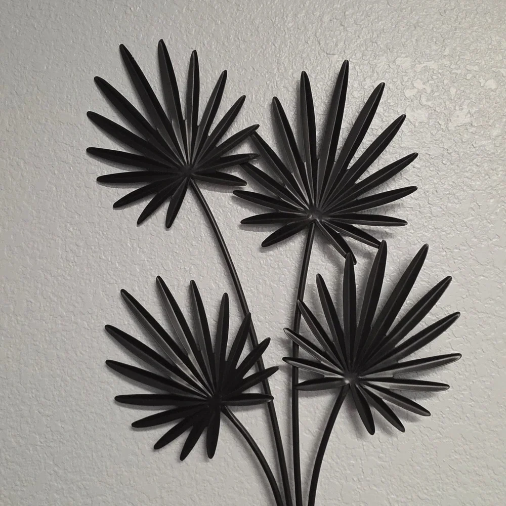 Black Metal Palm Leaf Wall Art Tropical Fan Frond Vertical Sculpture 34